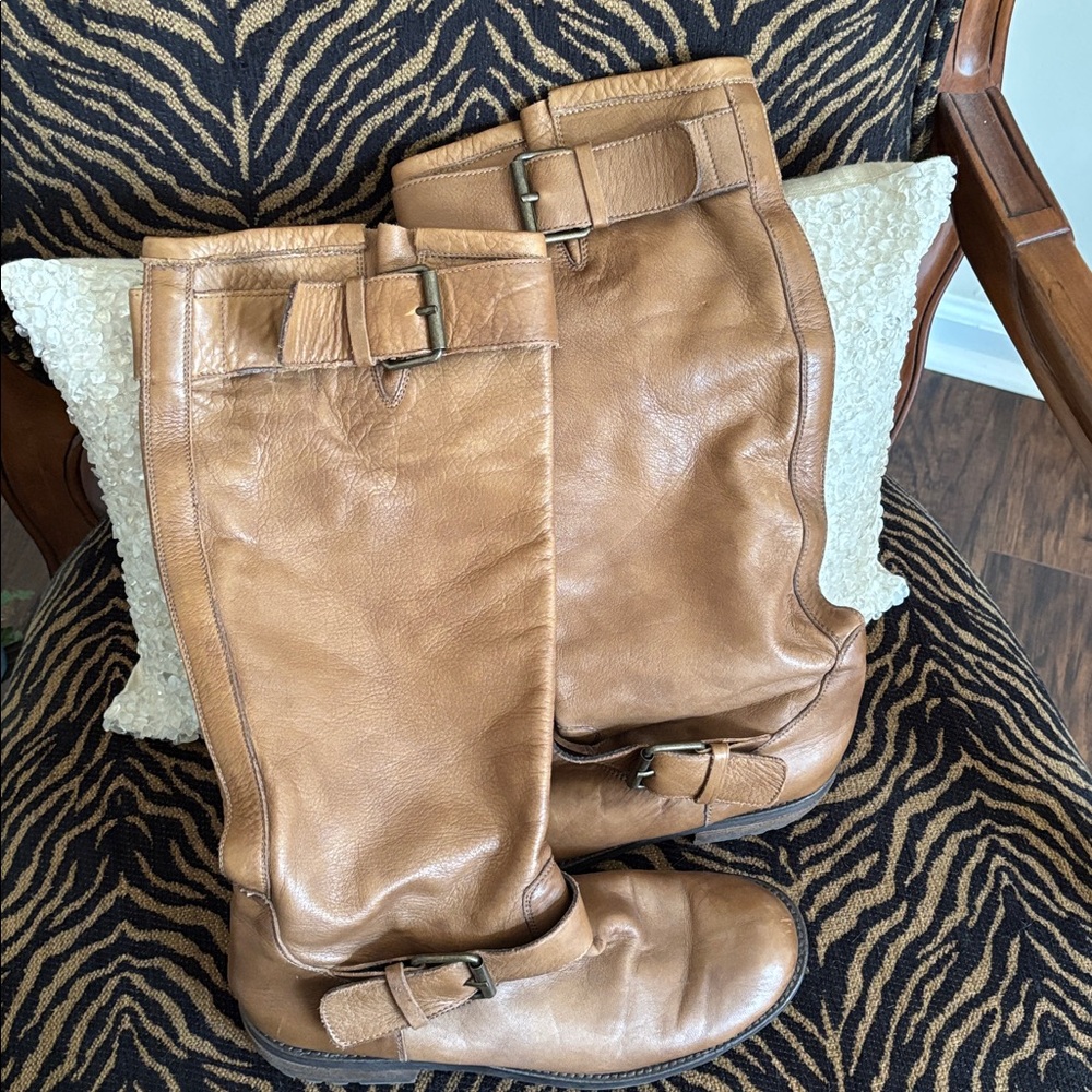Gorgeous Vintage Leather Boots! - Picture 5 of 7